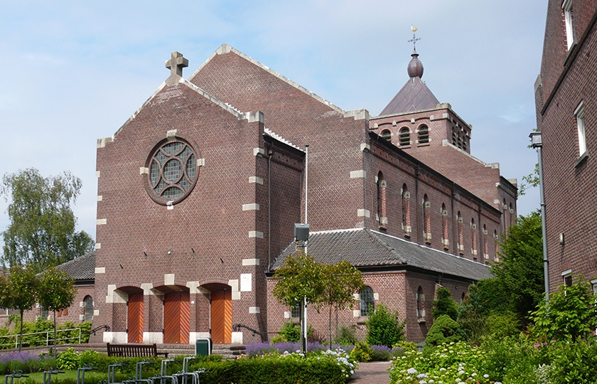 Heilige Antoniuskerk in Best